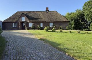 Haus kaufen in 25889 Uelvesbüll, Reetdachhaus am Porrendeich in Uelvesbüll auf Eiderstedt - Deichlage nahe der Wehle