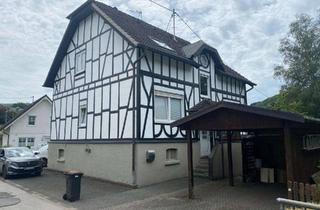Einfamilienhaus kaufen in 57399 Kirchhundem, Freistehendes Einfamilienhaus mit großem Grundstück in Kirchhundem, Preis VB!