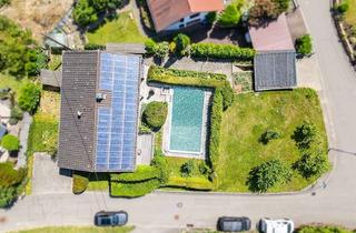 Einfamilienhaus kaufen in 79312 Emmendingen, Charmantes Einfamilienhaus mit großem Grundstück, Pool und PV-Anlage