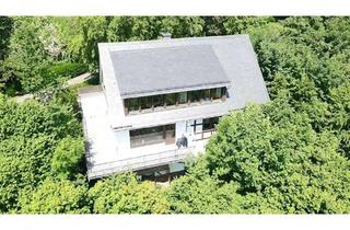 Haus kaufen in 57392 Schmallenberg, Verstecktes Juwel im Grünen – Wohnen mit Aussicht und Seele!