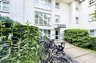 Wohnung kaufen in 81369 München, Helle 2 ZKB Wohnung mit kleiner Dachterrasse in ruhiger Lage von Sendling