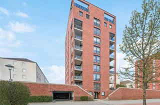 Wohnung kaufen in 73760 Ostfildern, Stilvolle, vermietete 4-Zimmer-Maisonettewohnung am Scharnhauser Park mit sonniger Dachterrasse