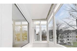 Wohnung kaufen in 50670 Altstadt-Nord, Modernisiertes Raumwunder mit Wintergarten-Balkon - Altstadt-Nord!