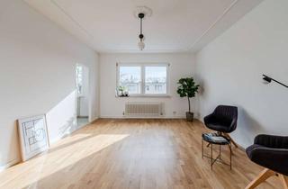 Wohnung kaufen in Dürkheimer Straße, 12247 Lankwitz, Altbau-Eleganz mit Einbauküche – provisionsfrei