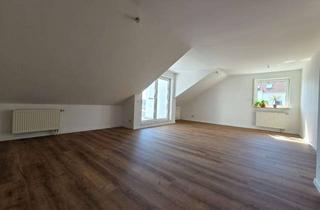 Wohnung mieten in 73061 Ebersbach, Sonnige 2,5 Zimmerwohnung in ruhiger Wohnlage von Ebersbach für Single oder Pärchen
