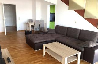 Wohnung mieten in Königsberger Straße, 85221 Dachau, Lichtdurchflutete 2,5-Zimmer-DG-Whg. m. Aufzug, großem Tageslichtbad u. TG-Garage, S-Bahnnähe