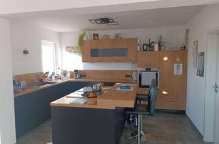 Wohnung mieten in Werner-Artus-Straße 17, 97645 Ostheim, Moderne 90qm EG-Wohnung in Ostheim | EBK | Garten | Garage