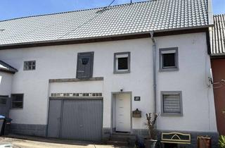 Bauernhaus kaufen in 54533 Niederscheidweiler, Ehemaliges Bauernhaus mit Charakter und großem Grundstück in der Vulkaneifel