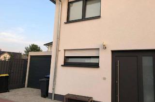 Einfamilienhaus kaufen in 47443 Moers, Freistehendes Einfamilienhaus mit Luftwärmepumpe, PV-Anlage, Speicher und hochwertiger Ausstattung
