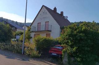 Einfamilienhaus kaufen in Wiesenstraße, 76835 Gleisweiler, Charmantes Einfamilienhaus auf großzügigem 800 m² Grundstück mit Neubaupotenzial