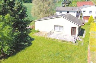Haus kaufen in 09387 Jahnsdorf, BAUGRUNDSTÜCK!! Massiver Traum-Bungalow in Leukersdorf – Neue Grillhütte inklusive!