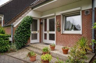 Reihenhaus kaufen in 22880 Wedel, Großes Reihenhaus mit neuer Heizung, Garten, Balkon und Carport in ruhiger Lage Wedels