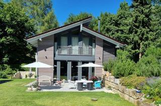 Haus kaufen in 72813 St. Johann, TRAUMHAUS aus Holz und Glas am Waldrand in einmaliger Wohnlage