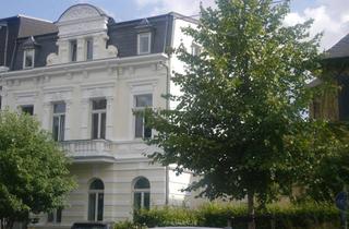 Immobilie mieten in 47800 Bockum, AB 01.09. frei - Lichthelle DACHGESCHOSSWOHNUNG in wundervollem STADTHAUS