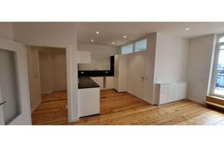 Wohnung mieten in Maxstraße, 52070 Aachen, Top Sanierte Altbauwohnung 105 m² mit Dachterrasse, EBK, Dielen