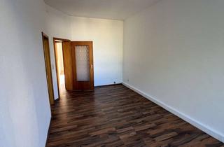 Wohnung mieten in Enneper Straße 79b, 58135 Haspe, Frisch renovierte 3-Zimmer-Wohnung im 1. OG mit Balkon und Tageslichtbad in Hagen