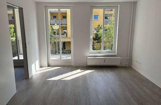 Wohnung mieten in Maxie-Wander-Straße, 14480 Kirchsteigfeld, Moderne Familienwohnung mit Balkon und Mietergarten!