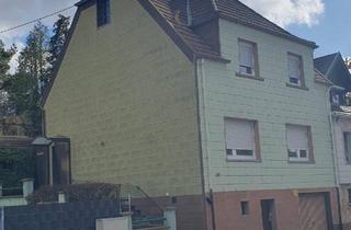 Haus kaufen in 66450 Bexbach, Bexbach - Ein- Zweifamilienhaus mit Garage und Garten von Privat zu verkauf