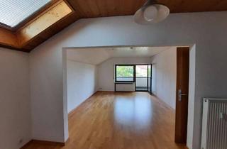 Wohnung kaufen in Finkensteiner Str., 83301 Traunreut, 3-Zimmer DG-Wohnung, 84 qm, zentrumsnah, provisionsfrei