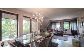 Wohnung kaufen in 90537 Feucht, Außergewöhnliche Maisonette mit 30 m² großer Dachterrasse