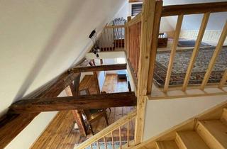 Lofts mieten in Marktstr., 84056 Rottenburg, 2,5-Zimmer Wohnung Möblierte Galerie Loft Wohnung im denkmalgeschützten Gebäude in Rottenburg