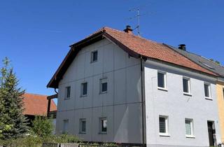 Wohnung mieten in Landauer Straße 14, 94428 Eichendorf, 4 Zimmer Wohnung im Obergeschoss mit großem Garten in Eichendorf