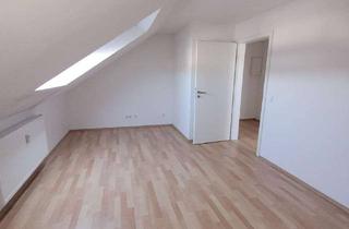 Wohnung mieten in 51427 Bergisch Gladbach, Schöne Dachgeschosswohnung in Refrath