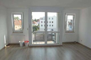 Wohnung mieten in Johannesstraße 4b, 01640 Coswig, Ab August 2026: Kleine 1-Zimmer-Singlewohnung mit Südbalkon, offener Küche & Bad mit Dusche