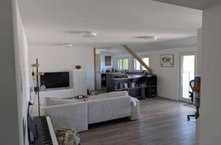Wohnung mieten in Schemmen 16, 51709 Marienheide, Helle 2-Zimmer-Wohnung mit Dachterrasse + Stellplatz - top saniert in Marienheide