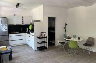 Wohnung mieten in Blumenstraße 10, 99092 Andreasvorstadt, Moderne 2,5-Zimmer-Wohnung | 2 Bäder | Balkon | Einbauküche | Homeoffice | 65 m²