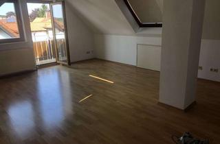 Wohnung mieten in Esslinger Straße 34, 72649 Wolfschlugen, Dachgeschoss Studio mit Balkon und EBK in Wolfschlugen