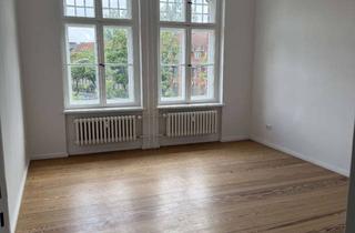 Wohnung mieten in Ernststraße, 13509 Tegel, Stilvoll sanierte 2-Zimmer-Altbauwohnung | Dielen | hohe Decken | Einbauküche | Berlin-Tegel
