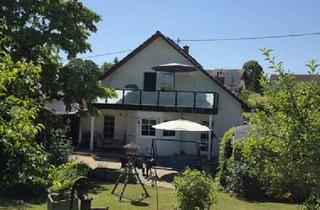 Haus kaufen in 66798 Wallerfangen, *** Freistehendes 3 Familienhaus mit Blick ins Grüne ***