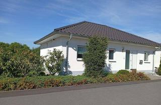 Haus kaufen in Am Golfpark, 68647 Biblis, *Provisionsfrei* Freistehender Einfamilienbungalow am Golfpark