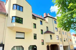 Wohnung kaufen in 96450 Coburg, Ihre Stadtwohnung: Charmante Maisonette mit drei Balkonen und inkl. Tiefgaragenstellplatz im Haus