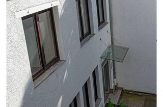 Haus mieten in Gutenbergstrasse, 70176 West, Komplettes Hinterhaus mit 2 Etagen (100qm)