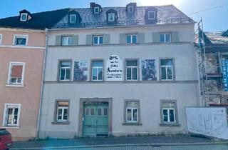 Mehrfamilienhaus kaufen in 95632 Wunsiedel, Wunsiedel - Denkmalgeschütztes Mehrfamilienhaus mit 8% Rendite in Wunsiedel