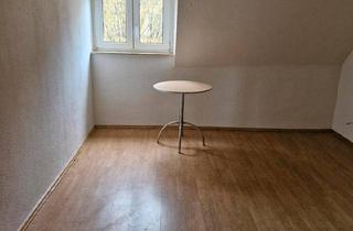 Wohnung kaufen in 52068 Aachen, Aachen - Aachen DG Wohnung | 3 Zimmer | perfekte WG Kapitalanlage