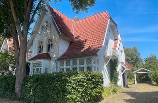 Villa kaufen in 22941 Bargteheide, Bargteheide - Historische Villa mit großem Garten und viel Potenzial