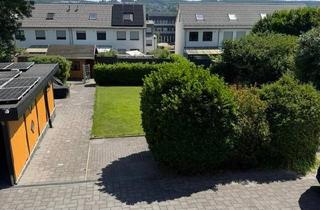 Wohnung kaufen in 58332 Schwelm, Schwelm - Erdgeschosswohnung mit über 240 m² Gesamtfläche, Garten,PV-Anlage