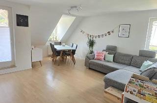 Wohnung kaufen in 72654 Neckartenzlingen, Neckartenzlingen - Helle, großzügig geschnittene 2,5-Zimmer-Wohnung mit TG-Stellpl.