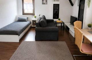 Wohnung kaufen in 73734 Esslingen, Esslingen am Neckar - Passt Perfekt! 1-Zi-Wohnung nahe ES-City m. Balkon + Einzelgarage