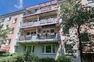 Wohnung kaufen in Plänterwald, 12437 Plänterwald, Treptow/Plänterwald; modernisierte, bezugsfreie, ruhige und helle 2,5 Zimmer Wohnung mit SW-Balkon