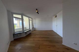 Wohnung kaufen in Gottfried-Böhm-Ring 32, 81369 Sendling-Westpark, Klein, fein, München ! Charmante 1-Zimmer-Wohnung mit überdachtem Balkon
