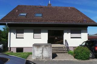 Wohnung kaufen in 67705 Trippstadt, Charmante Dachgeschosswohnung mit Garage und Dachterrasse in begehrte Lage von Trippstadt