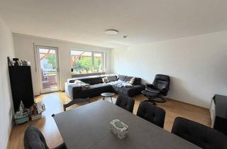 Wohnung kaufen in 97076 Lengfeld, Vielseitige 3-Zimmer-Wohnung mit Balkon - Kapitalanlage oder Familienidyll in Lengfeld