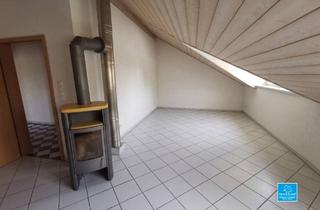 Wohnung kaufen in 73037 Göppingen, Gemütliche Dachgeschosswohnung in schöner, sehr ruhiger Lage in Holzheim