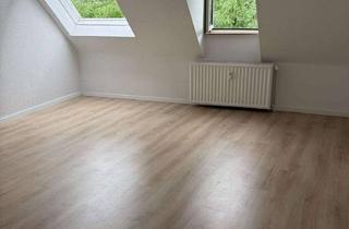 Sozialwohnungen mieten in Dammstraße, 42117 Elberfeld, Moderne 2-Zimmer-Dachgeschosswohnung in Wuppertal ***WBS notwendig!***