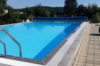 Wohnung mieten in 97688 Bad Kissingen, Kleines, gepflegtes 3 - Zimmer-Terrassenmittelhaus mit Schwimmbad an der Anlage