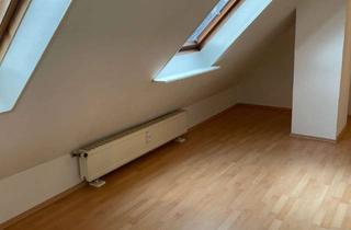 Wohnung mieten in Maybachstr. 39, 47809 Oppum, Hübsche 2-Zimmer-Dachgeschoss-Wohnung